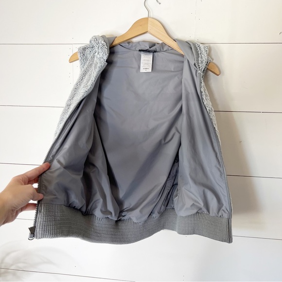 Patagonia Conejo Faux Zip Hooded Fur Vest in Gray - Picture 5 of 5